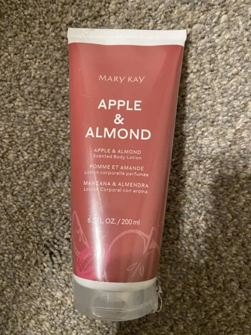 Mary Kay Apple & Almond Scented body lotion - Rose